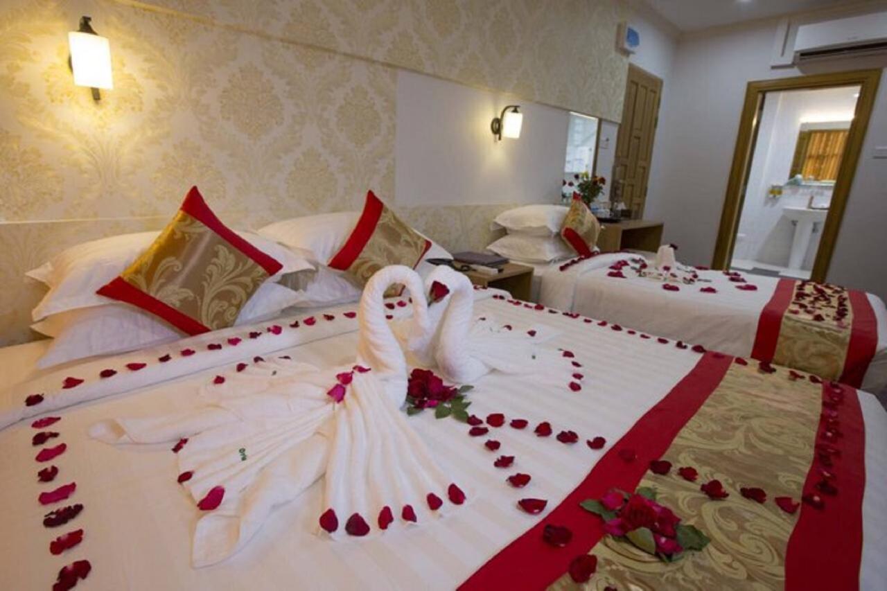 Orient Hotel Mandalay Eksteriør bilde