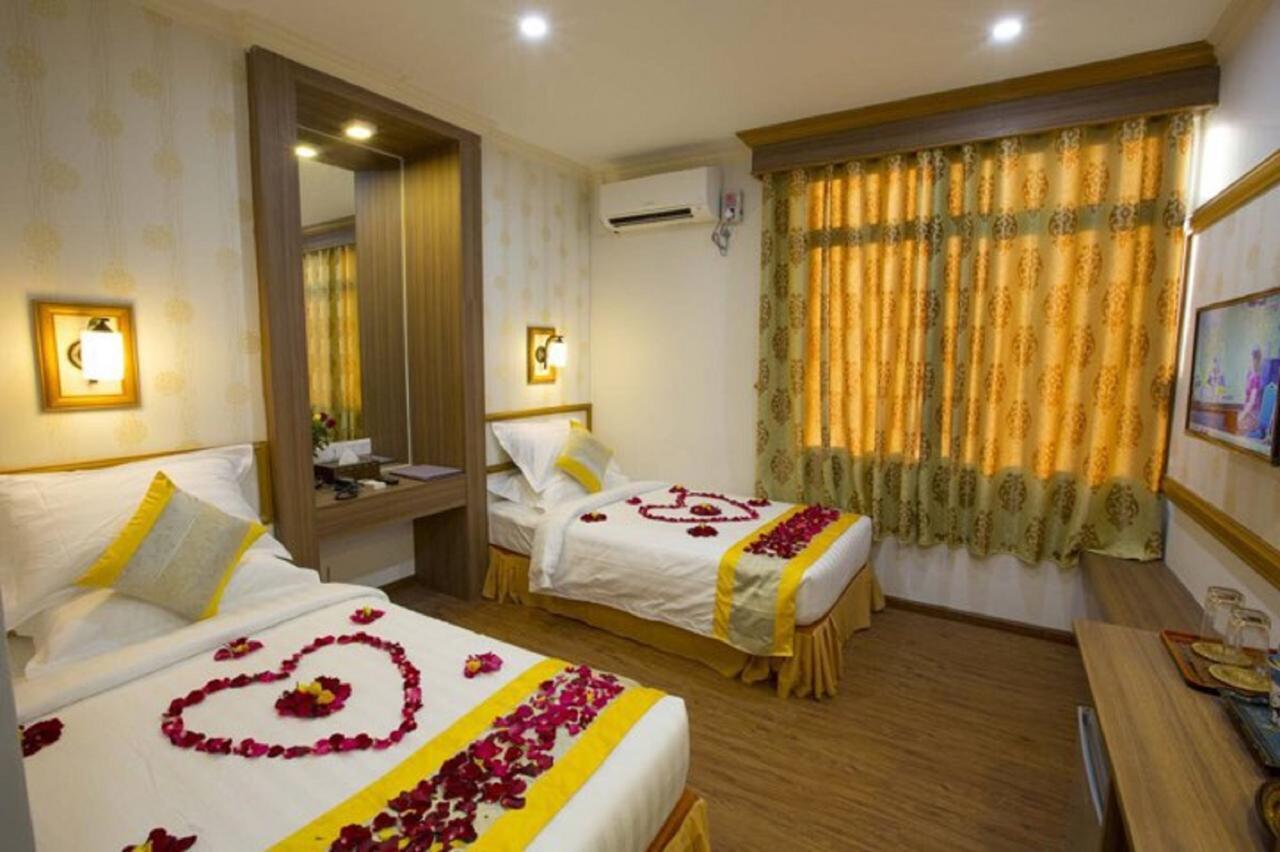 Orient Hotel Mandalay Eksteriør bilde