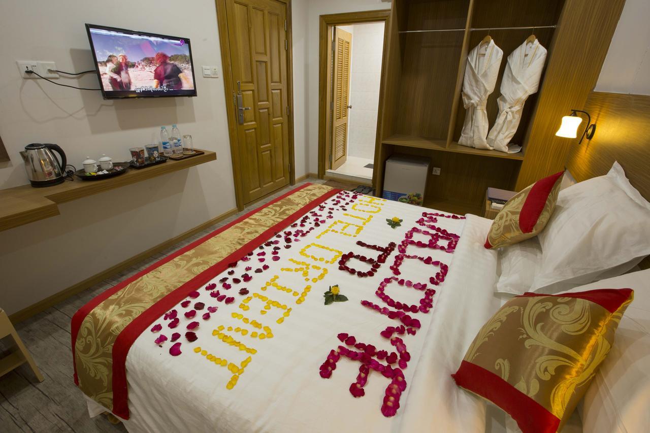 Orient Hotel Mandalay Eksteriør bilde